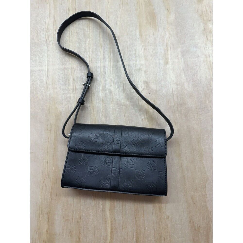 Vintage DKNY Small Handbag Wristlet Leather Black Embossed‎ 1980s Mini Bag EUC